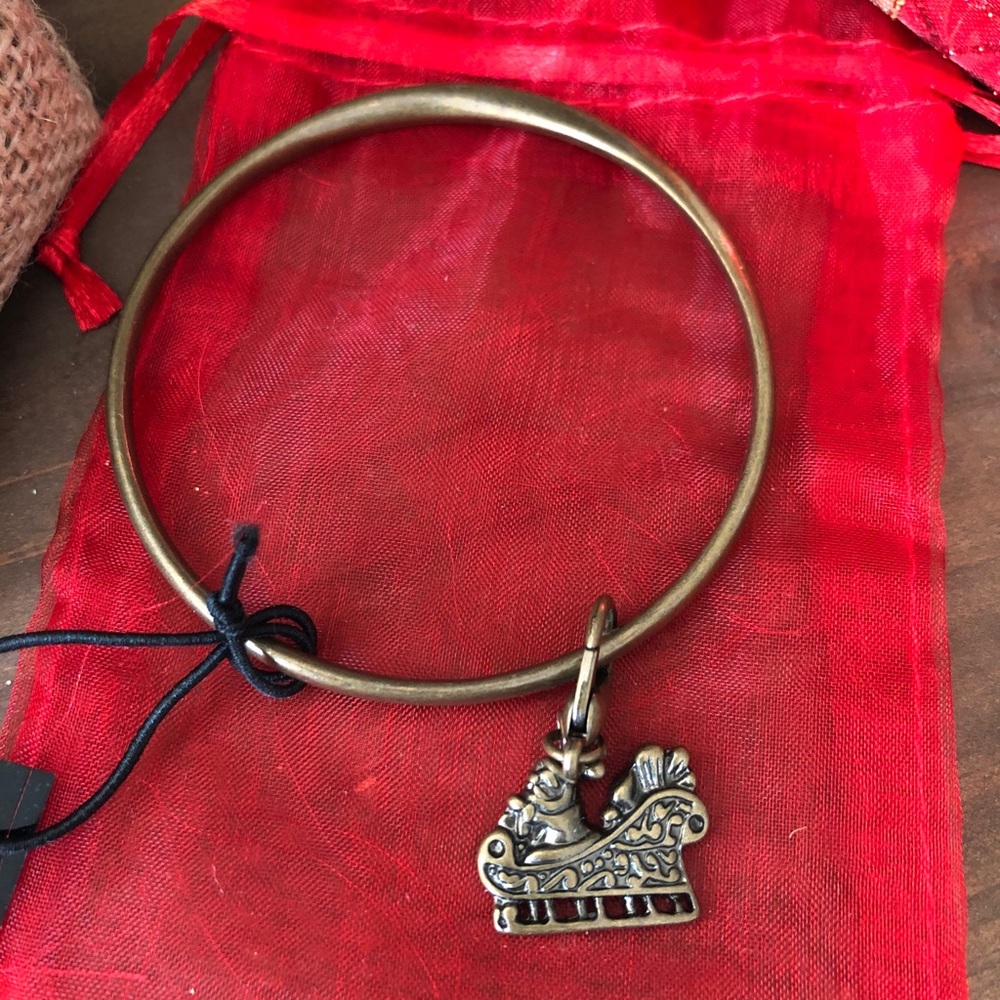 Brand New-Antique Gold Bangle